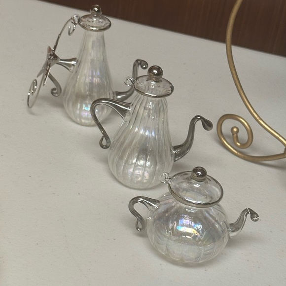 Dillards Trimmings Set of 3 Tea pots Blown Glass Ornaments - Picture 11 of 15